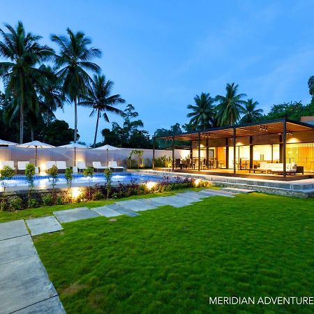 Meridian Adventure Marina Club & Resort Waisai Exterior foto