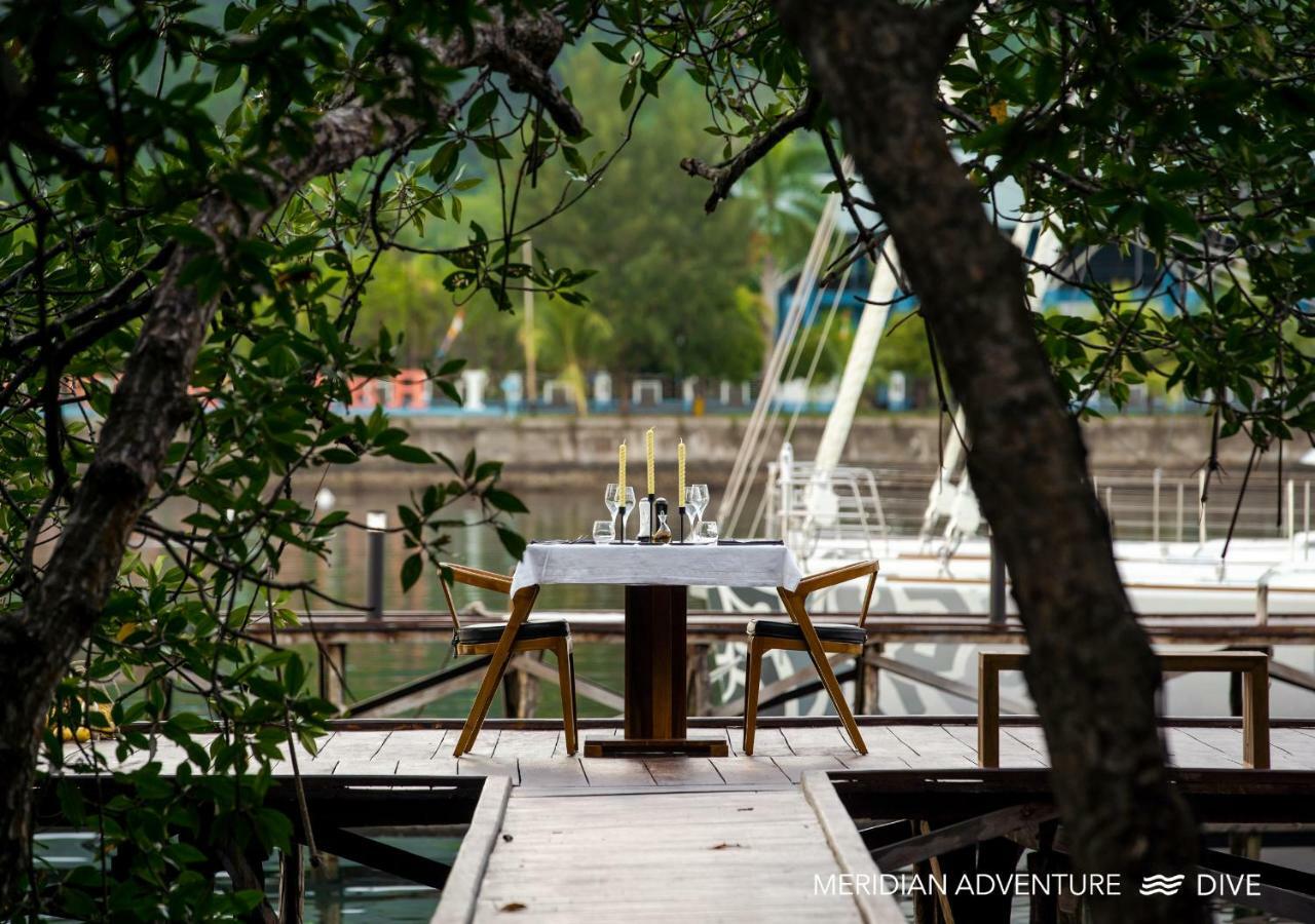 Meridian Adventure Marina Club & Resort Waisai Exterior foto